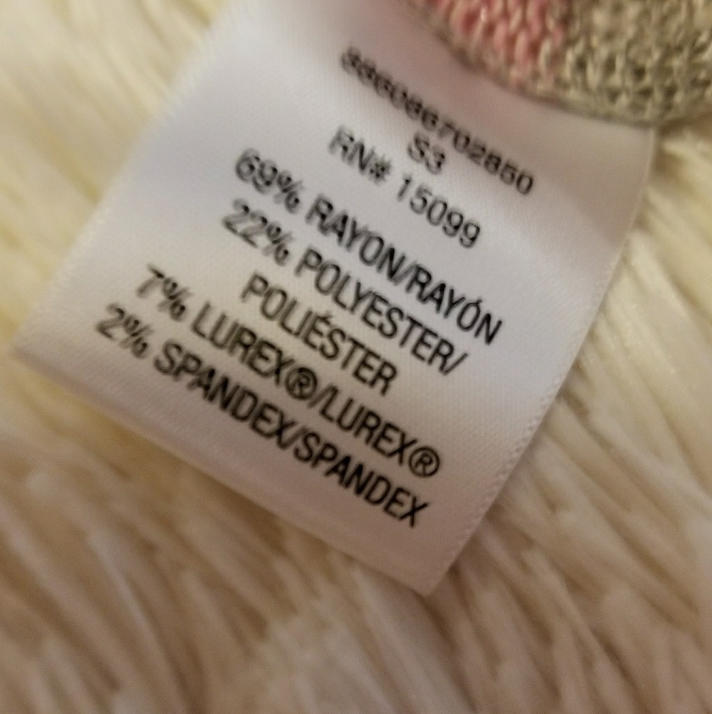 Small Bongo Knit Top - Picture 2 of 4
